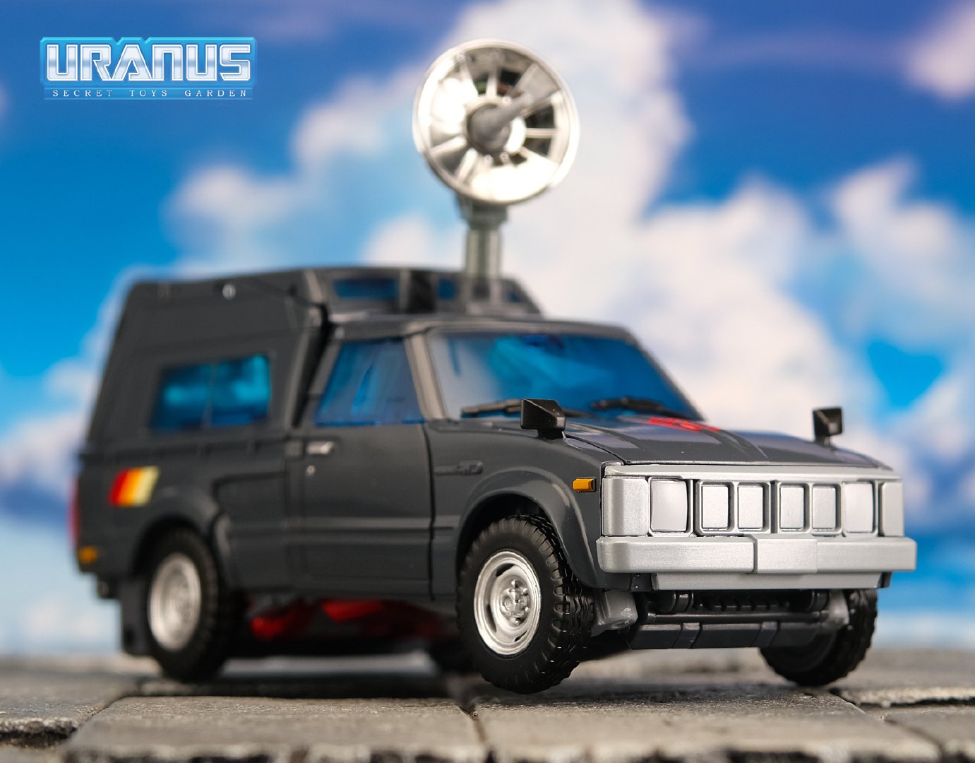 Transformers Masterpiece MP-56 Trailbreaker Toy Photography Images